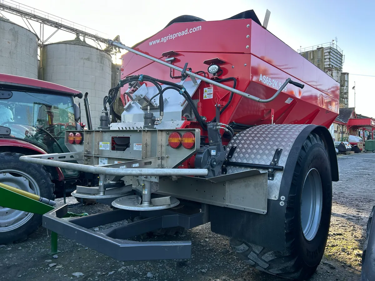 NEW AGRISPREAD FERT & LIME SPREADERS - Image 3