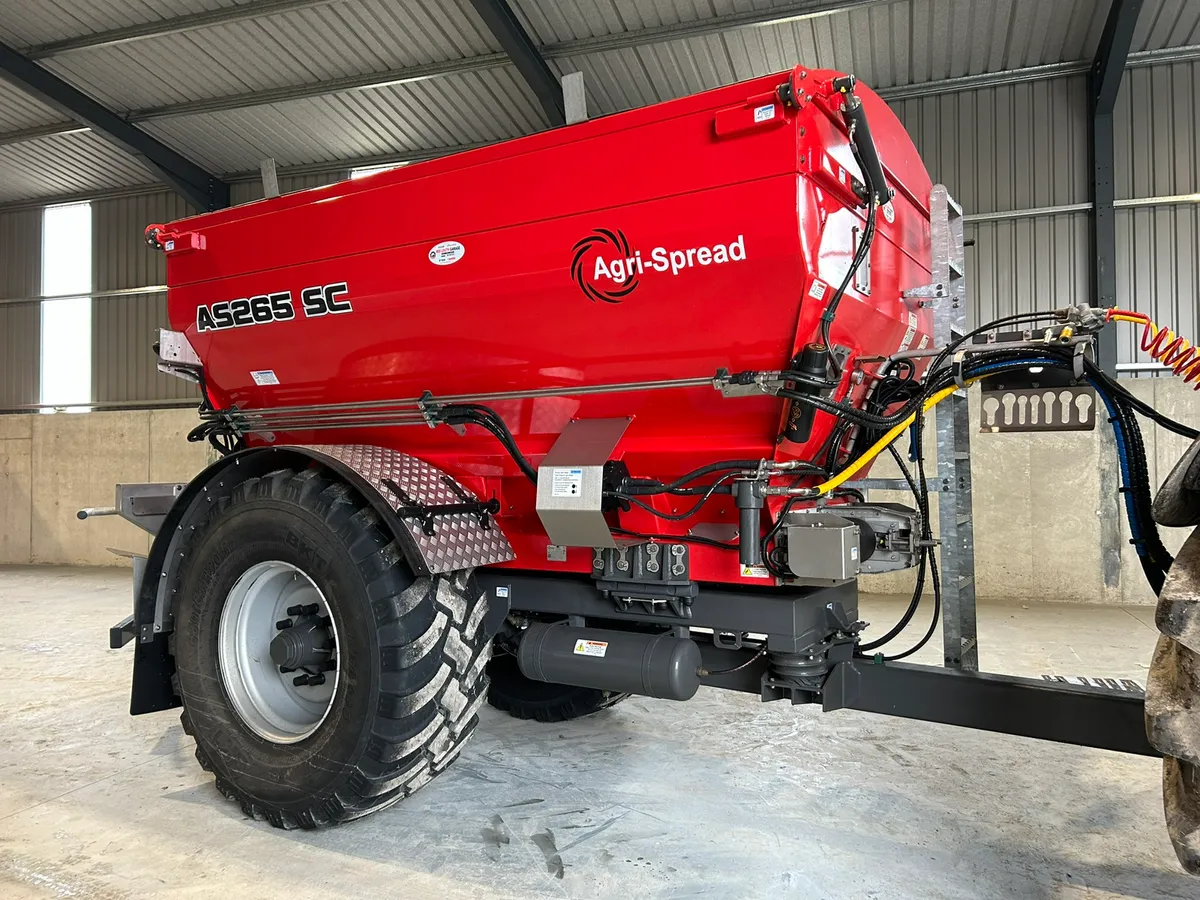 NEW AGRISPREAD FERT & LIME SPREADERS - Image 4