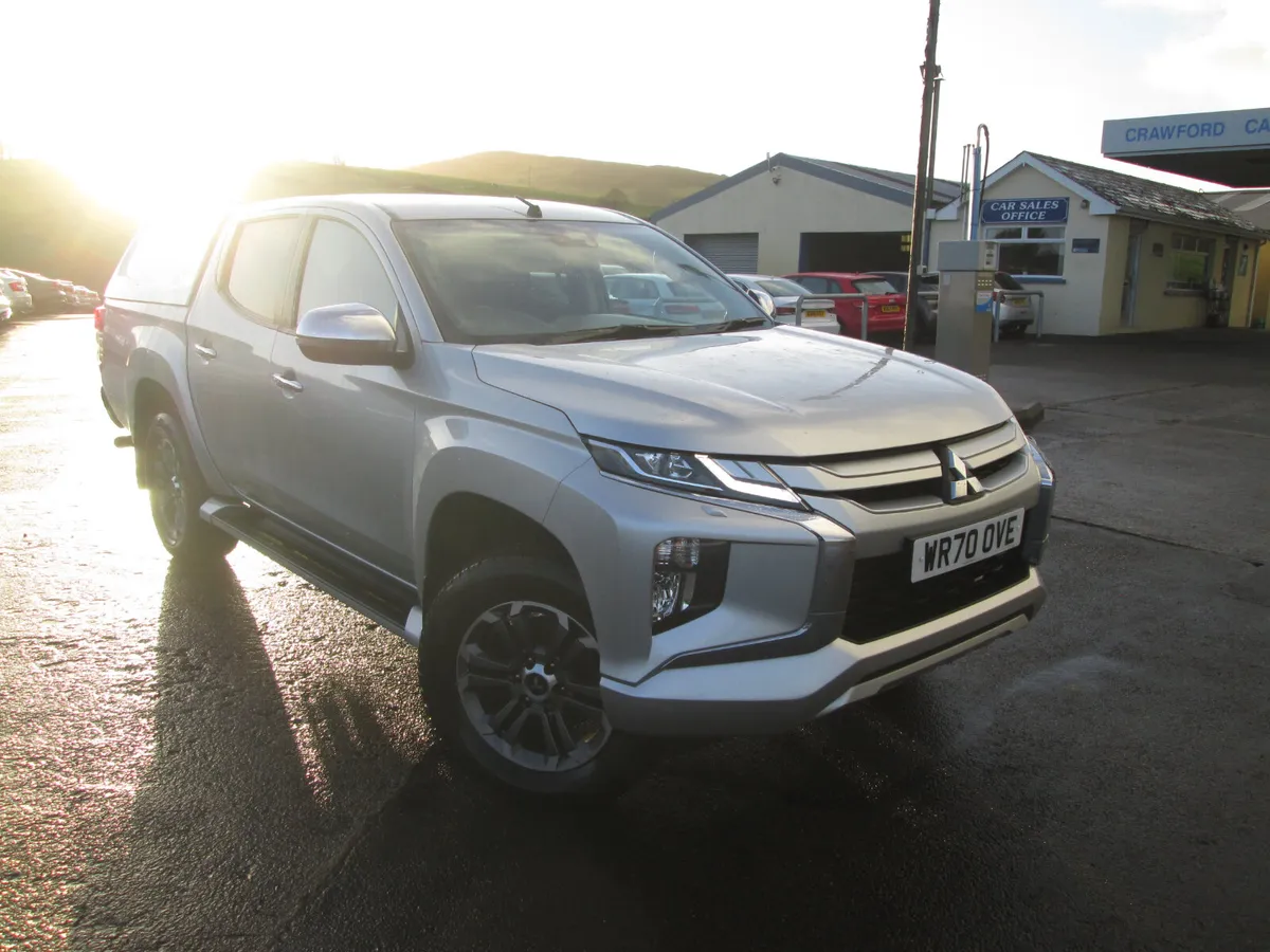 Mitsubishi L200 2.3 DID WARRIOR 4DR - Image 1