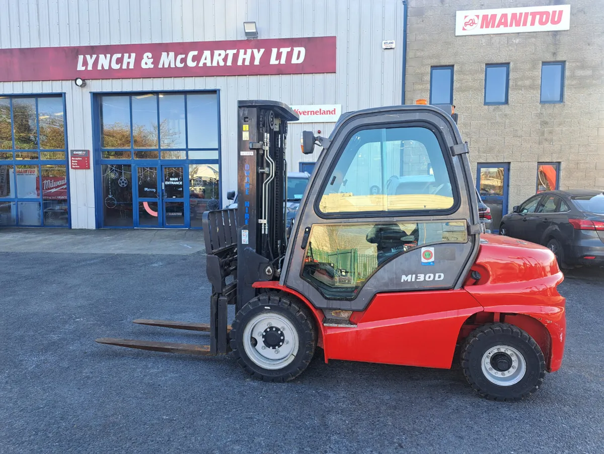 2017 Manitou MI30D forklift - Image 1