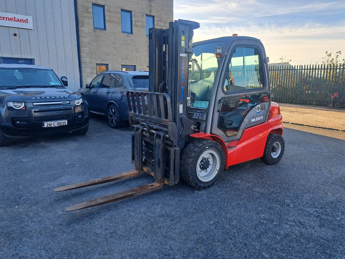 2017 Manitou MI30D forklift - Image 2