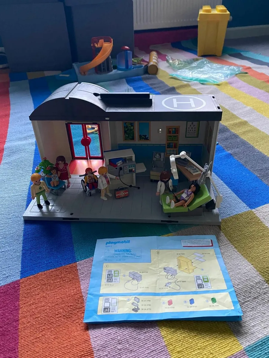Playmobil Take Along Vet Surgery 5953 - Image 1