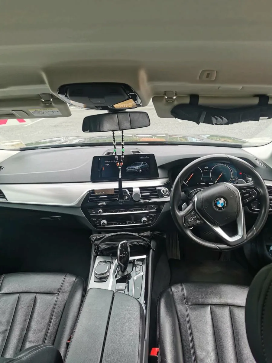 Car - Image 4