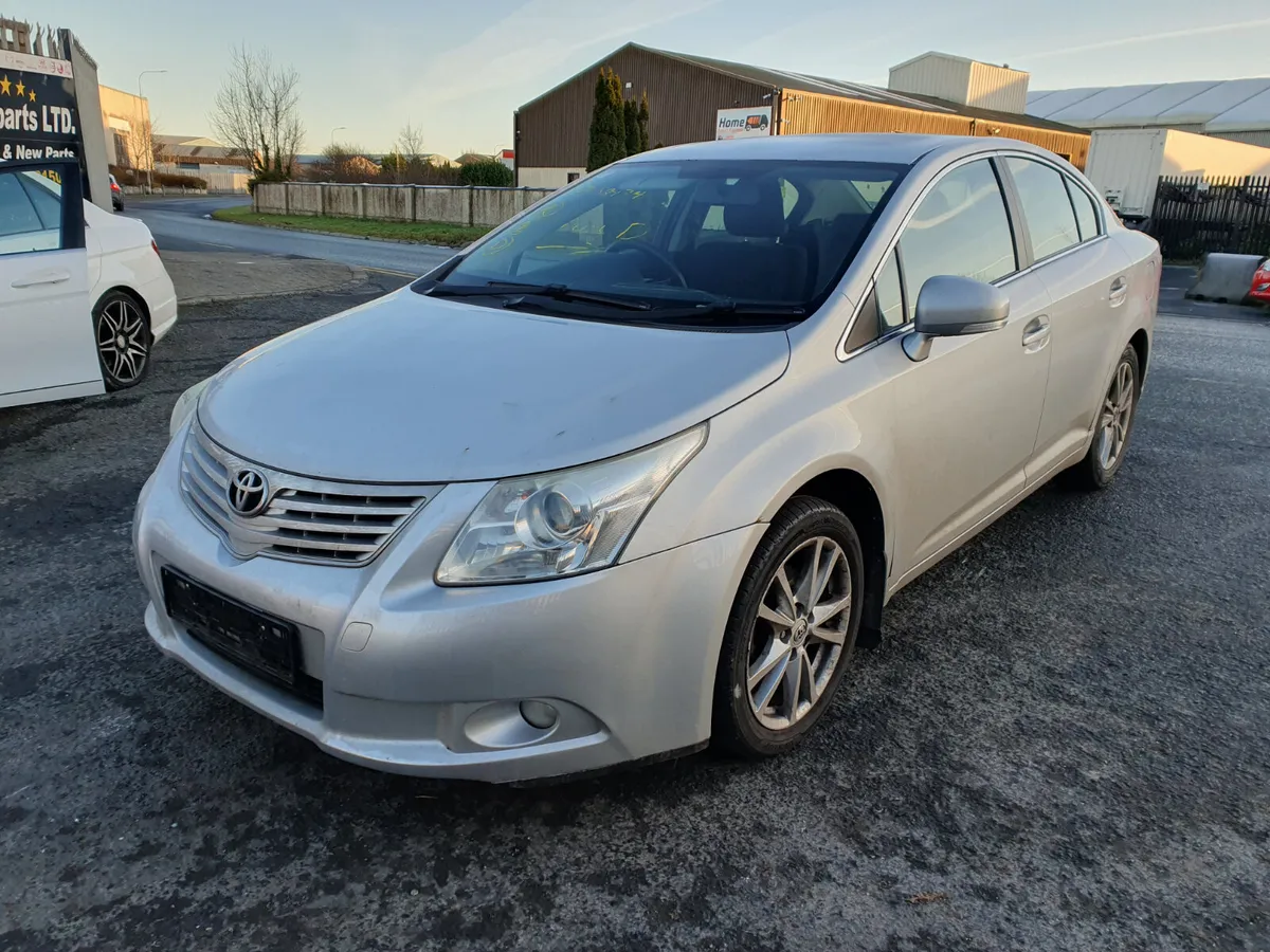 10 TOYOTA AVENSIS  2.0 D-4D FOR BREAKING - Image 1