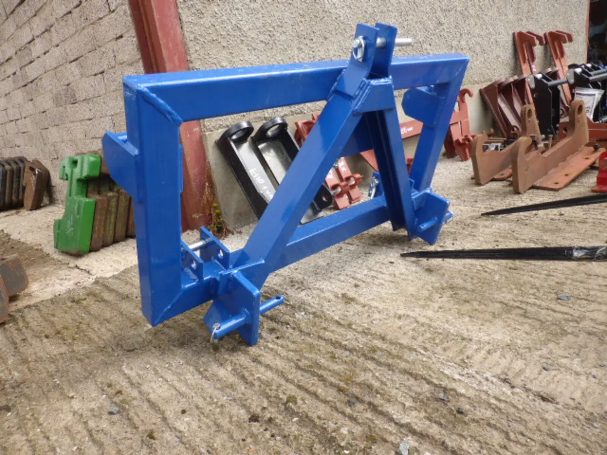 3 Point Linkage or A Frame to Euro 8 Adaptor - Image 4