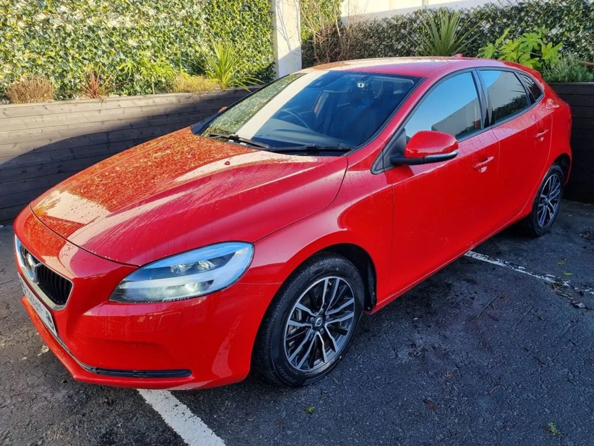 Volvo V40 1.5 T2 / Petrol Auto / Tax  280 - Image 2