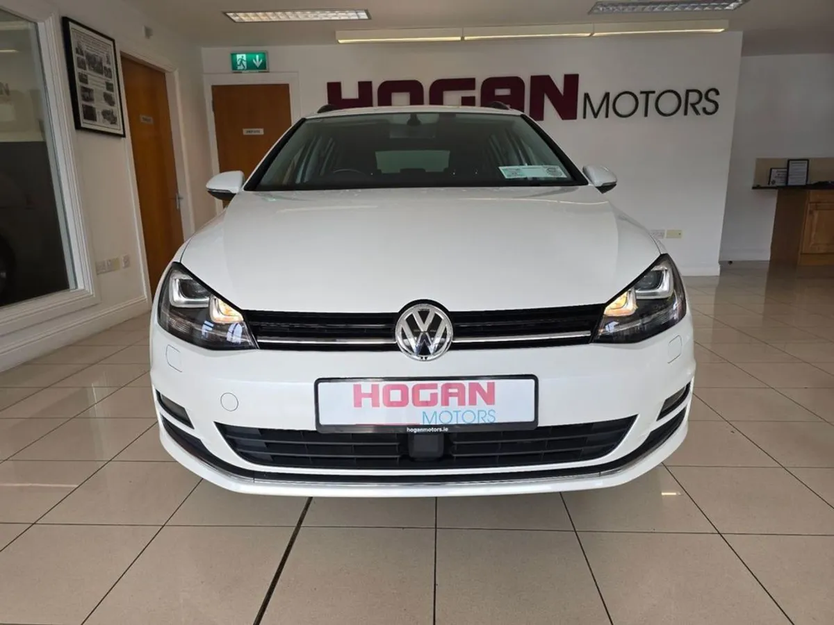 Volkswagen Golf Tourer 1.2 TSI Lounge Comfortline - Image 2