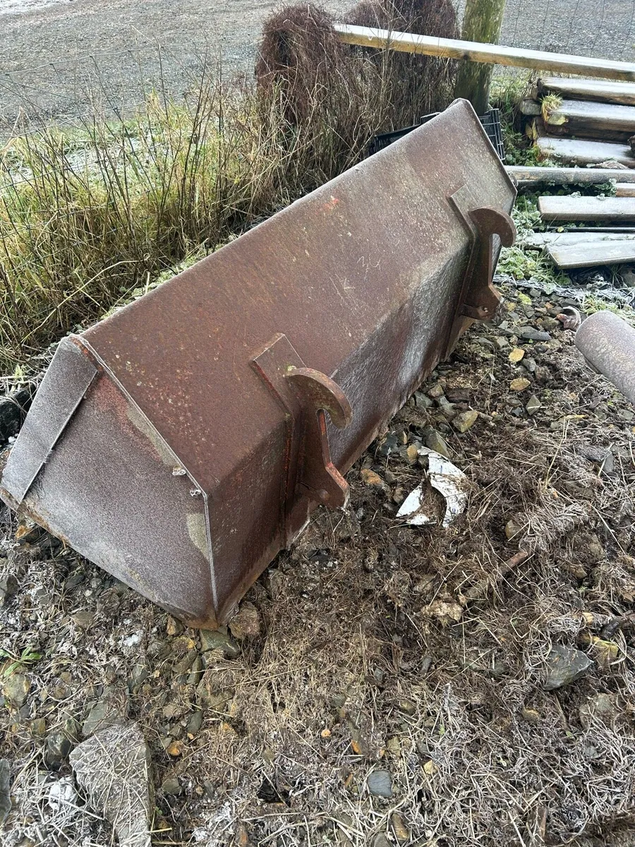 Bucket for sale - Image 1