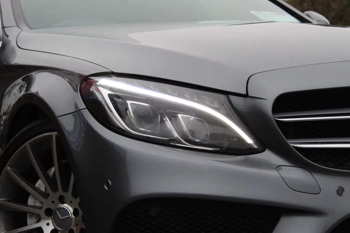 Mercedes-Benz C220D 2016 AMG Line *Warranty* - Image 3