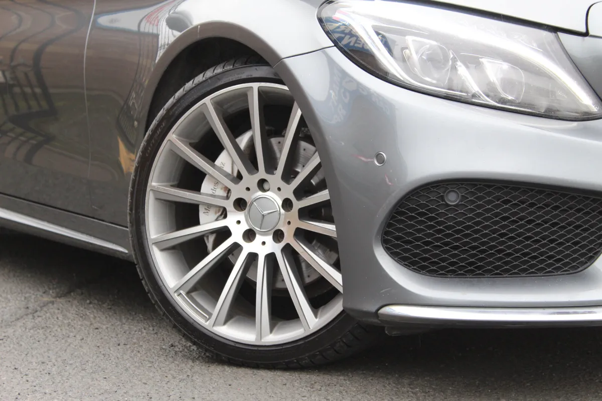 Mercedes-Benz C220D 2016 AMG Line *Warranty* - Image 2