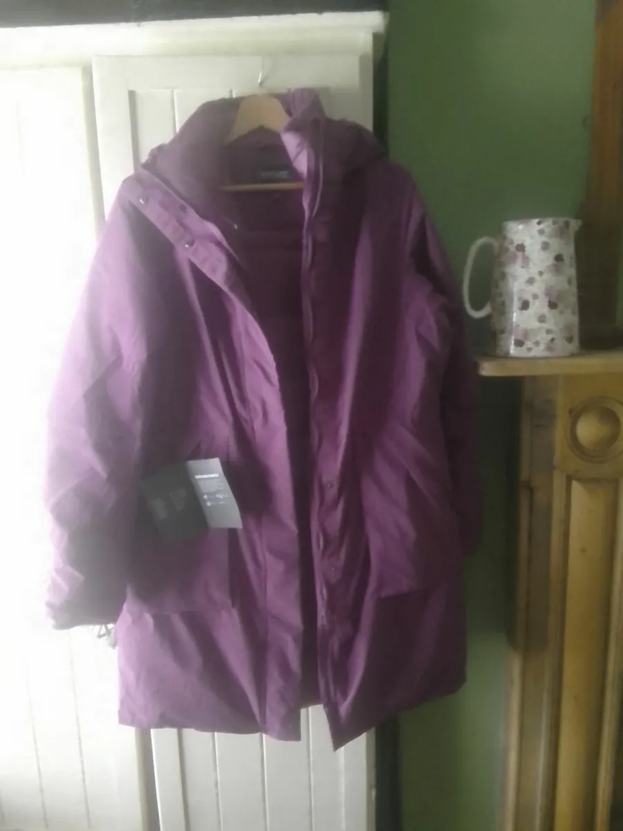 REGATTA MID LENGTH INSULATED COAT 12-14 NEW - Image 1