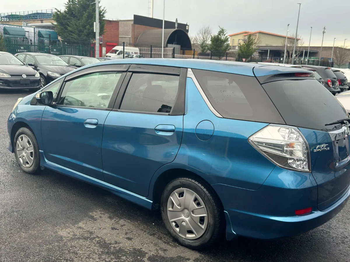 HONDA FIT SHUTLLE - Image 3