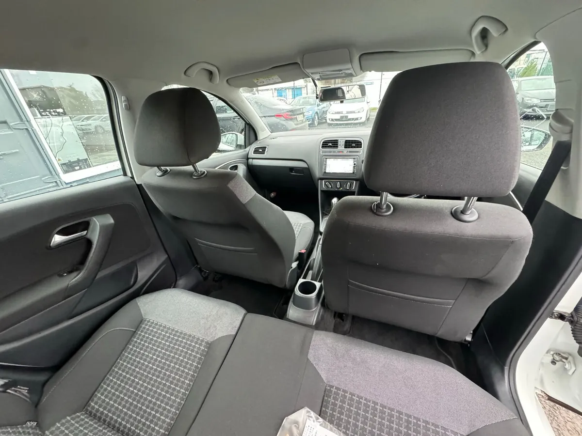 VOLKSWAGEN POLO 1.2 - Image 8
