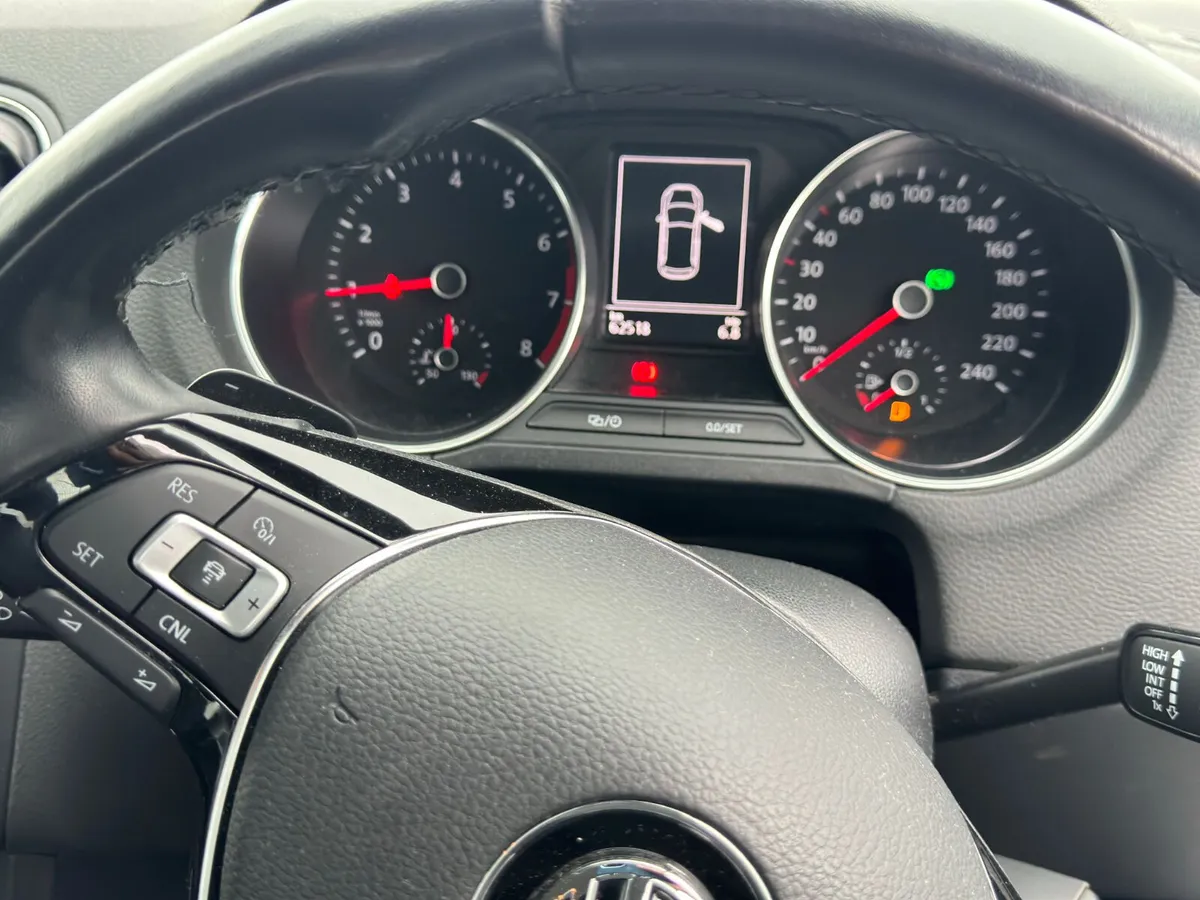 VOLKSWAGEN POLO 1.2 - Image 9