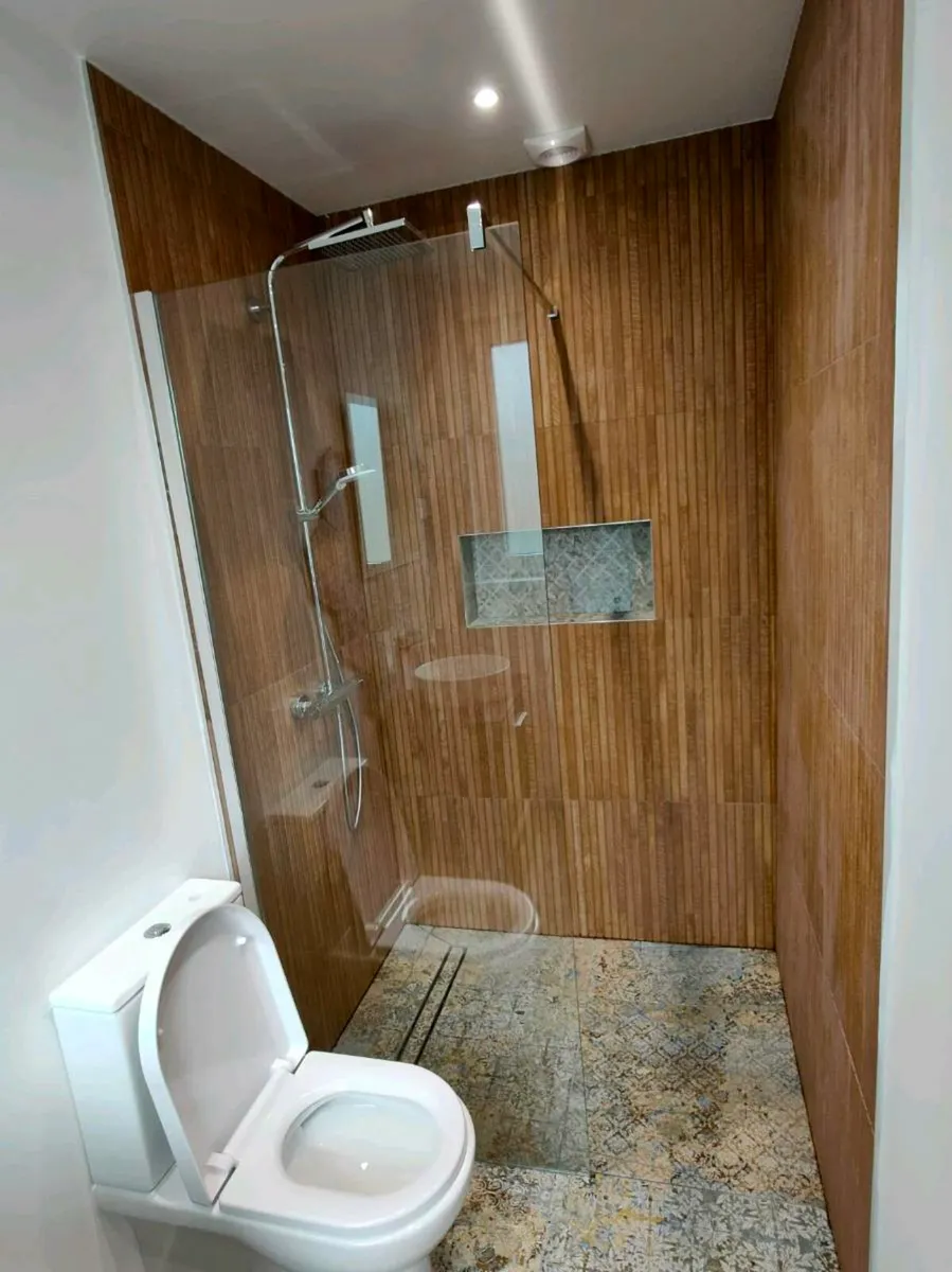 Comprehensive bathroom renovation - Image 3