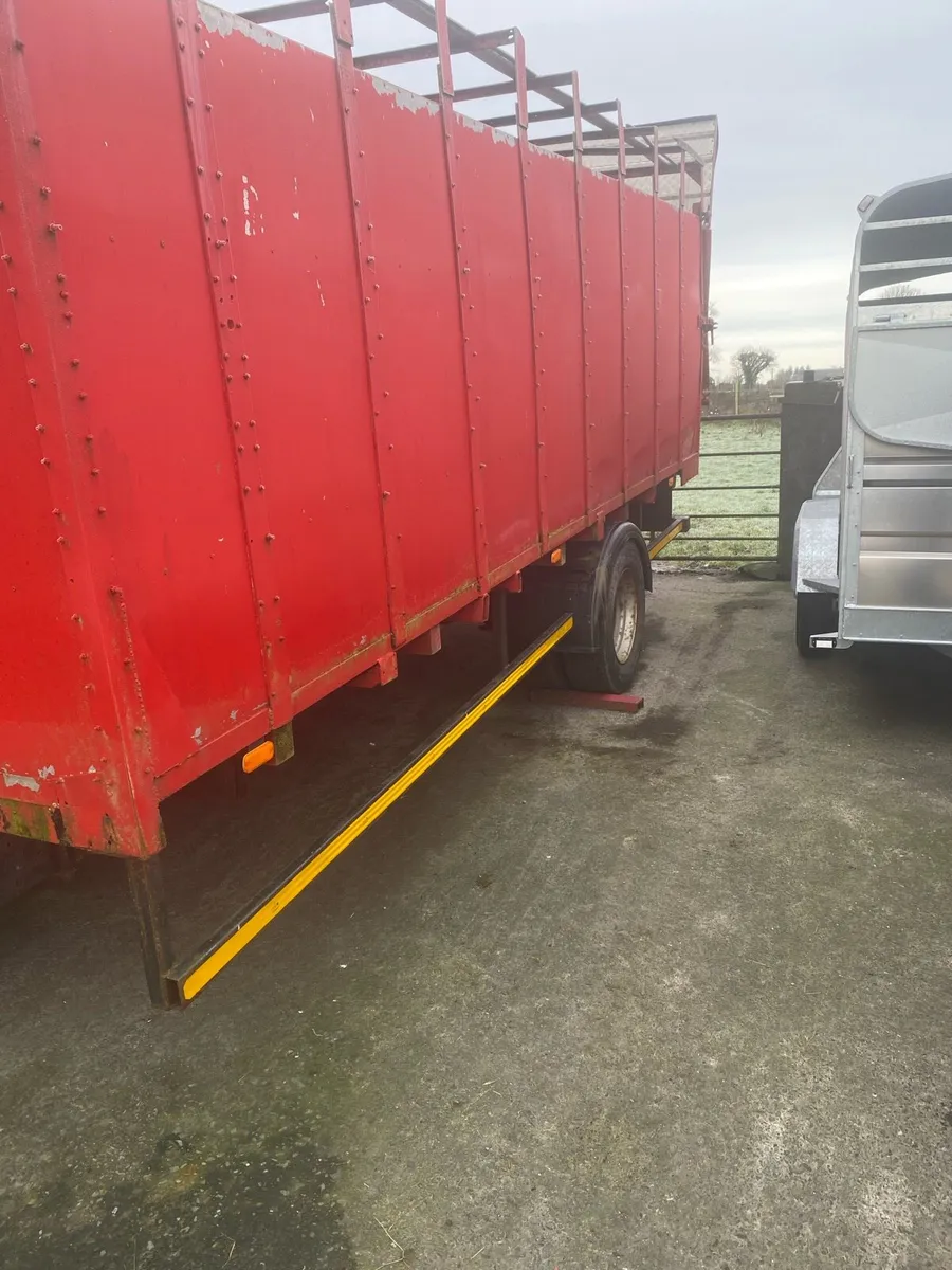 18ft cattle trailer - Image 1