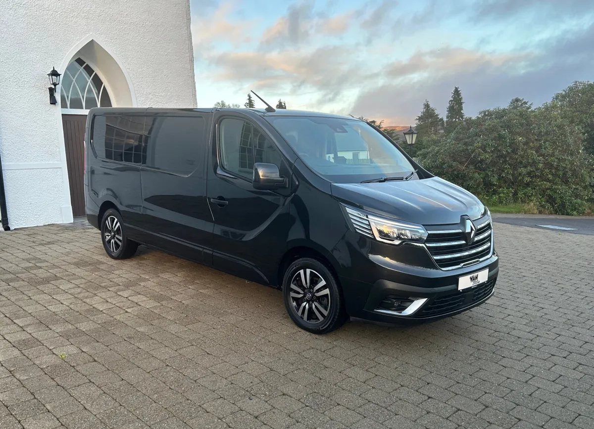 2022 (222Reg)  Renault Trafic Sport + 150bhp Lwb - Image 1