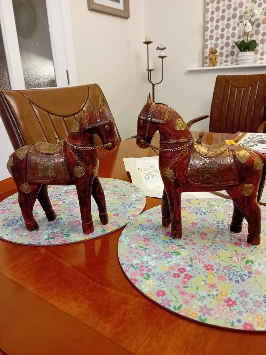Antique wooden horses. - Image 2
