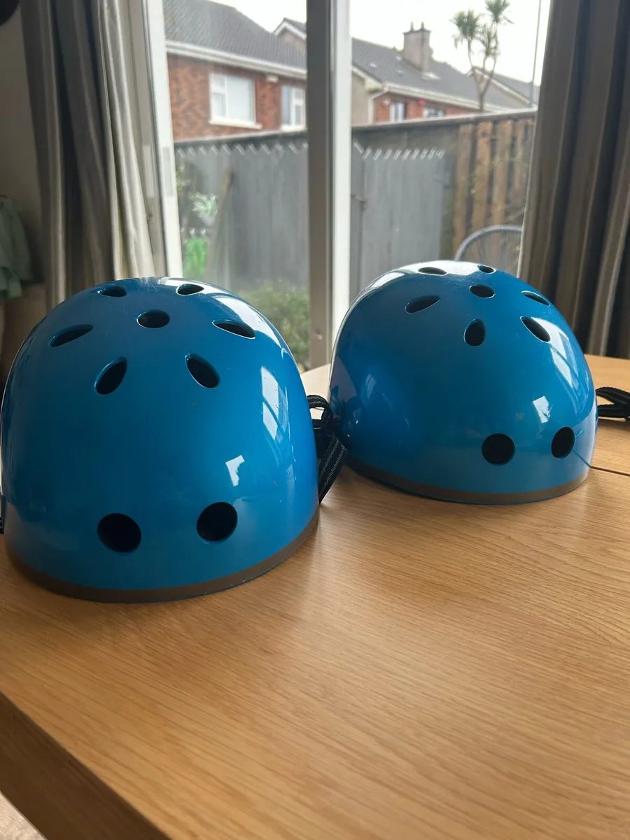 Helmets x 2 - Image 2