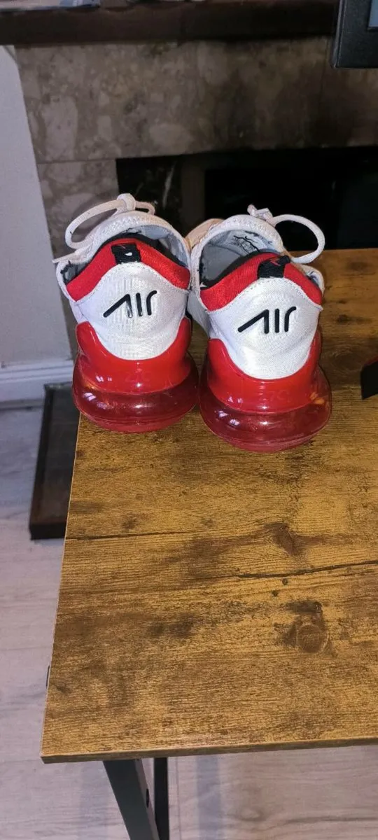 NIKE AIR MAX 270 WHITE AND RED - Image 2