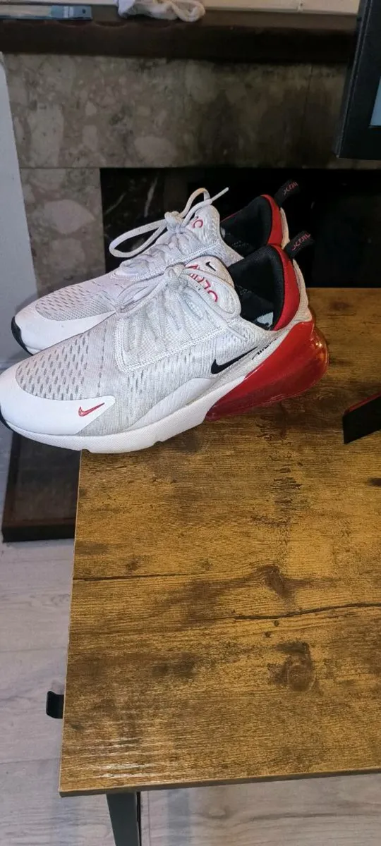 NIKE AIR MAX 270 WHITE AND RED - Image 3