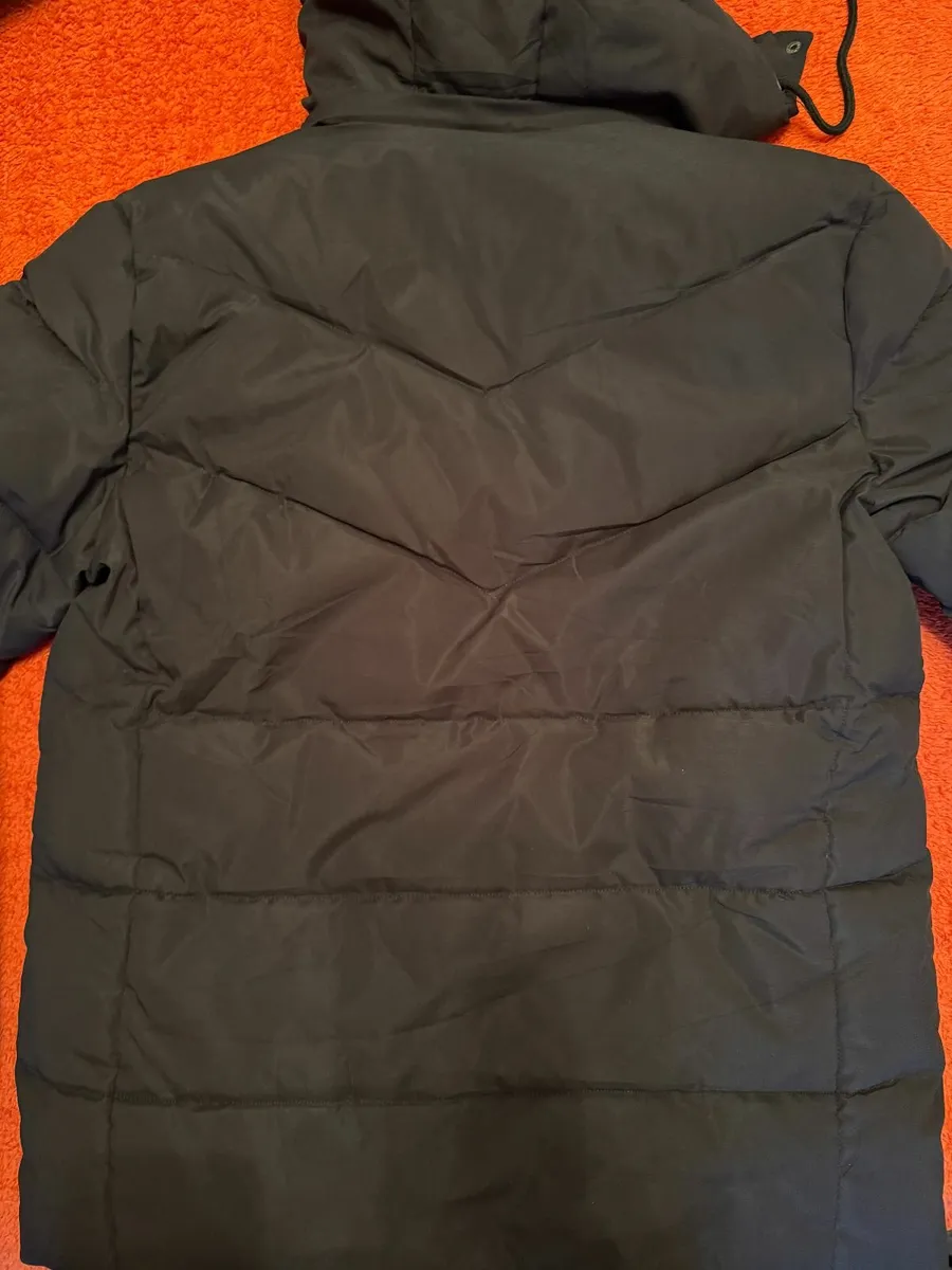 Hooded Puffer Jacket Black - Image 1
