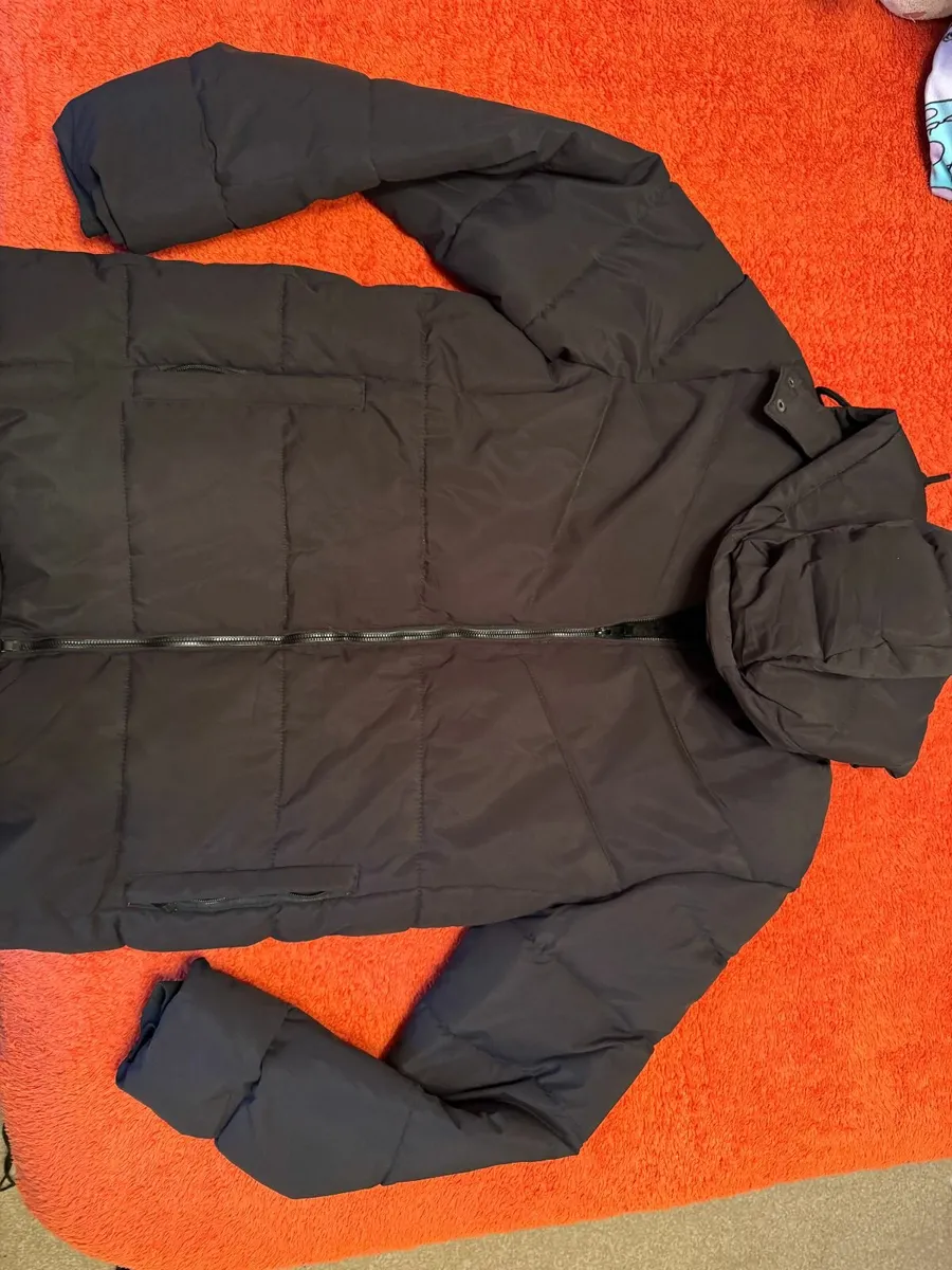 Hooded Puffer Jacket Black - Image 2