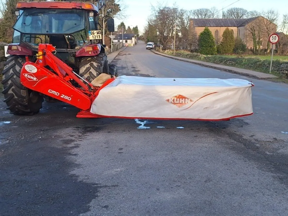 2017 Kuhn GMD 280 Disc Mower F042 - Image 1