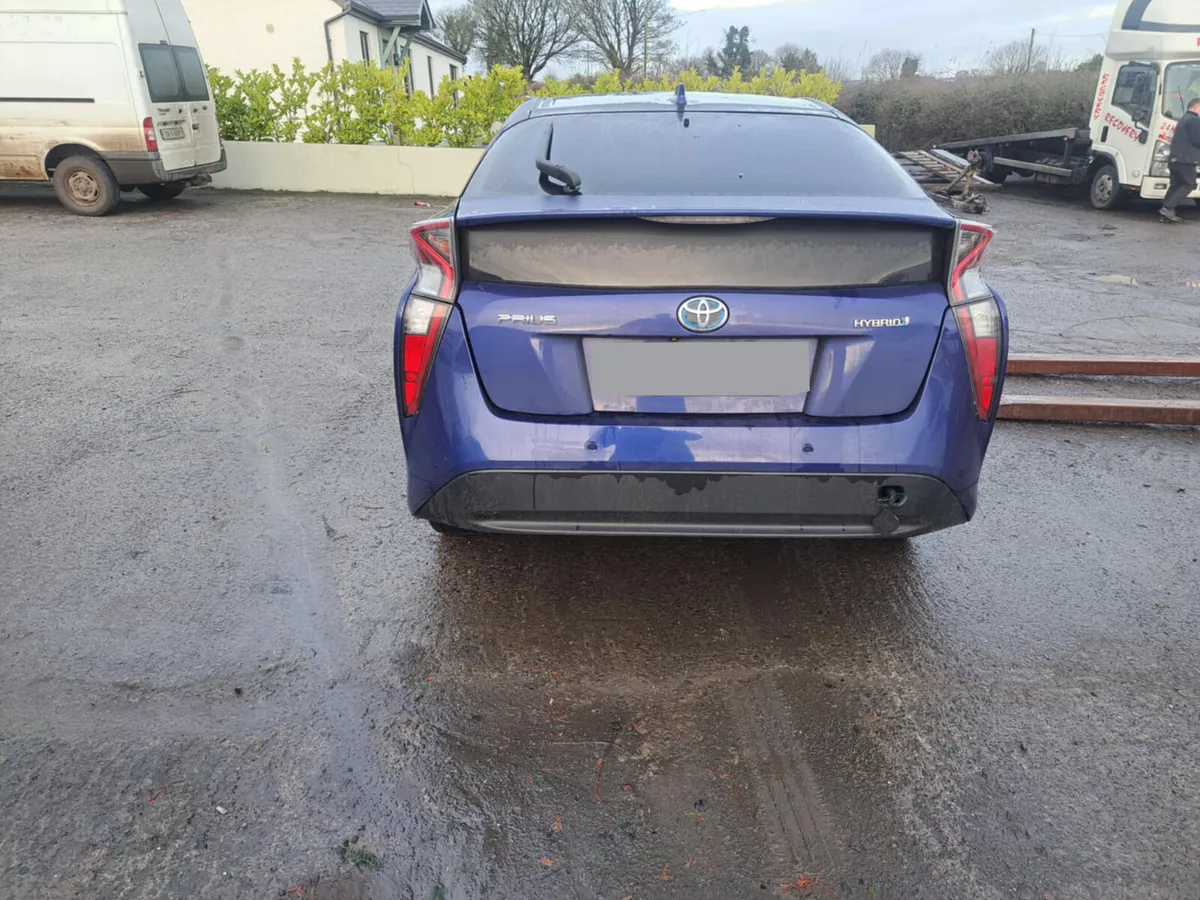2019 TOYOTA PRIUS 1.8 HYBRID FOR BREAKING - Image 3