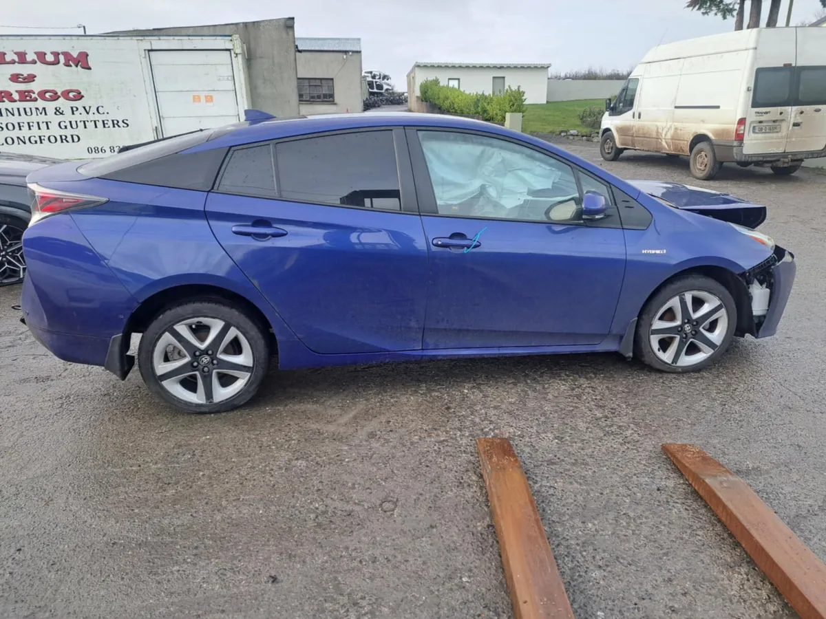 2019 TOYOTA PRIUS 1.8 HYBRID FOR BREAKING - Image 1