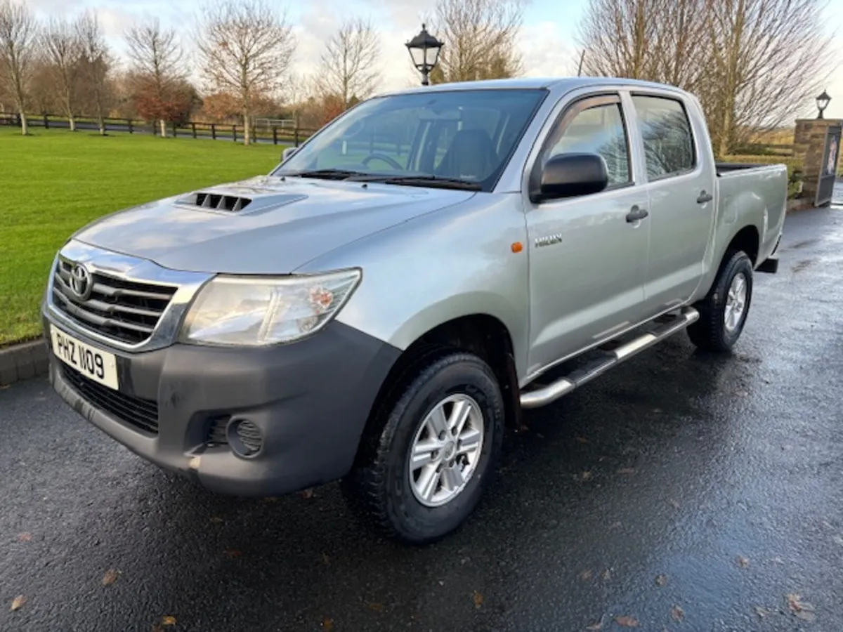 Toyota Hilux 2012 - Image 3