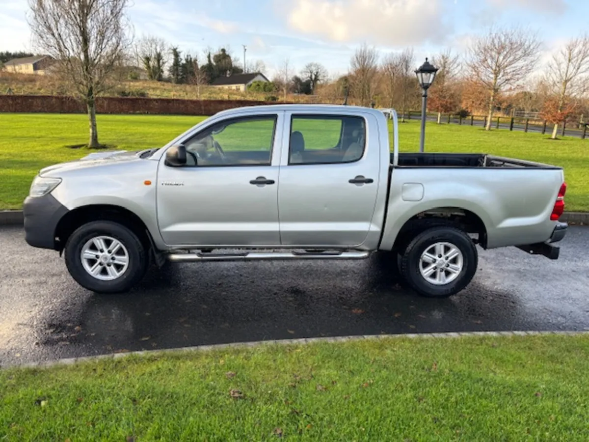 Toyota Hilux 2012 - Image 4