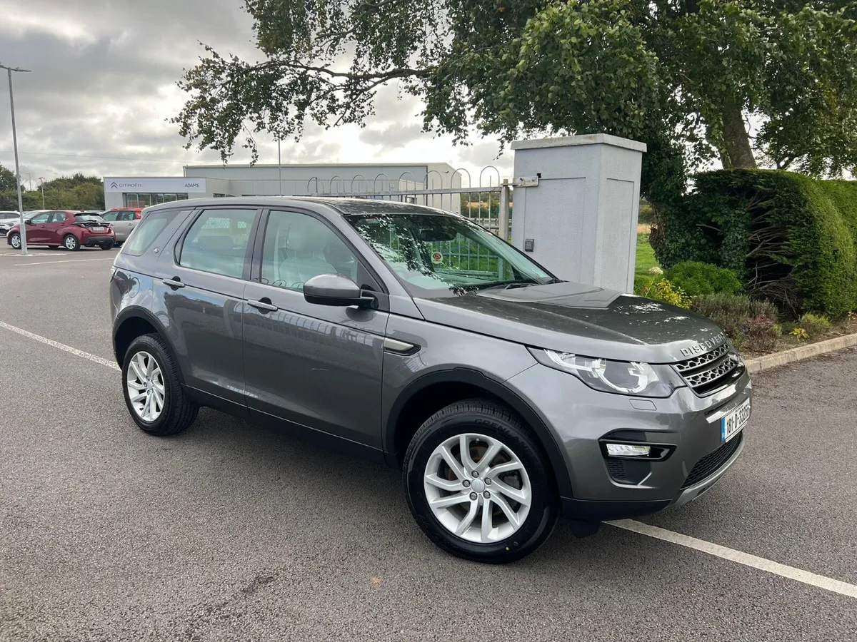 Land Rover Discovery  Sport  7 Seater 2018 - Image 3