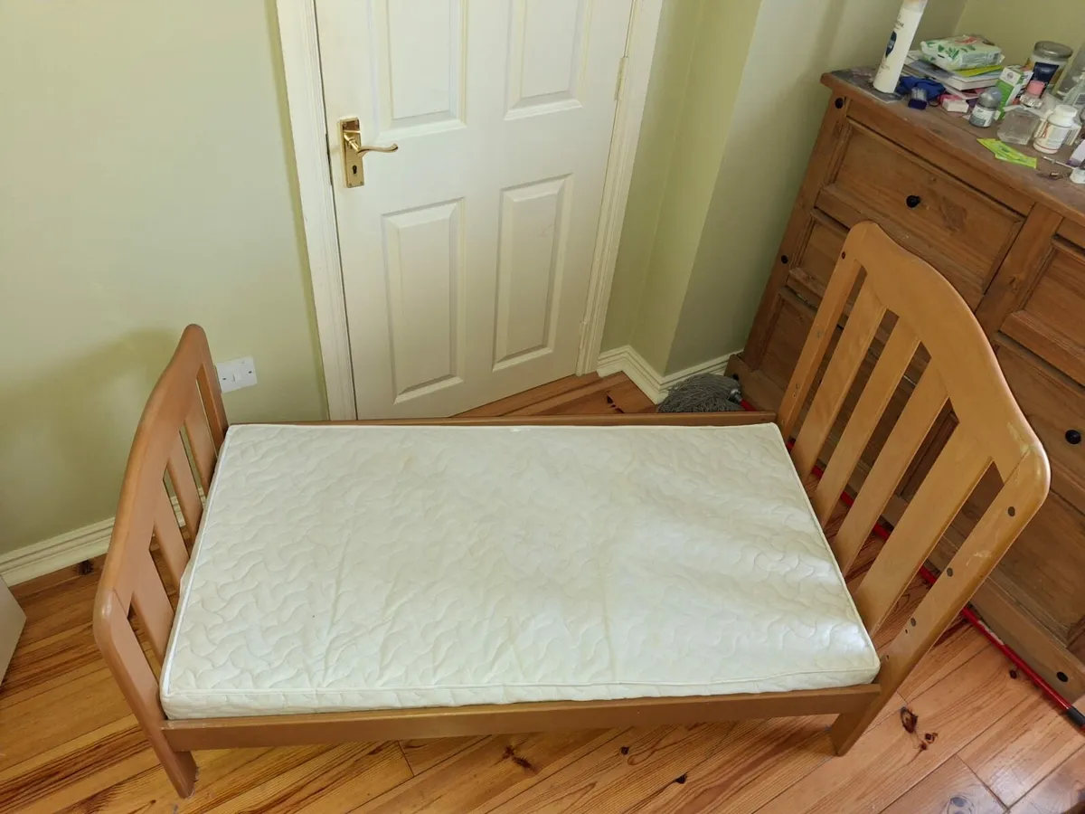 TODDLER / NEW BORN BED - Image 1