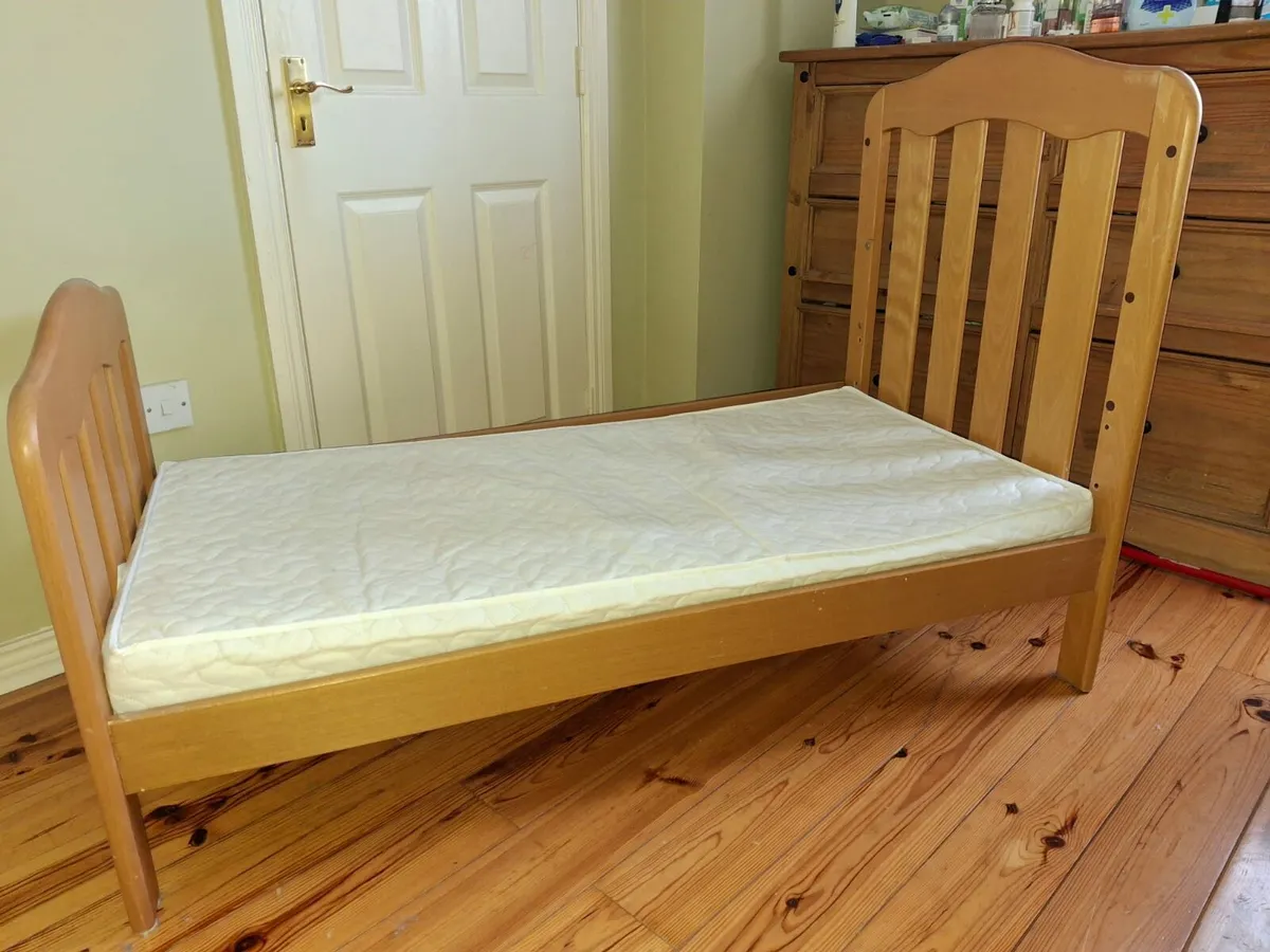 TODDLER / NEW BORN BED - Image 2