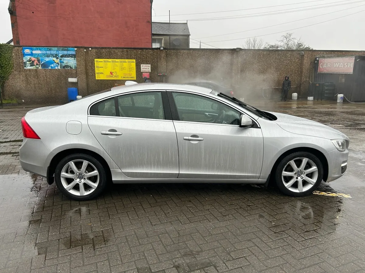 Volvo S60 2016 D2 SE - Image 2