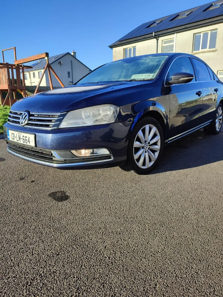 Volkswagen Passat 2013 - Image 1