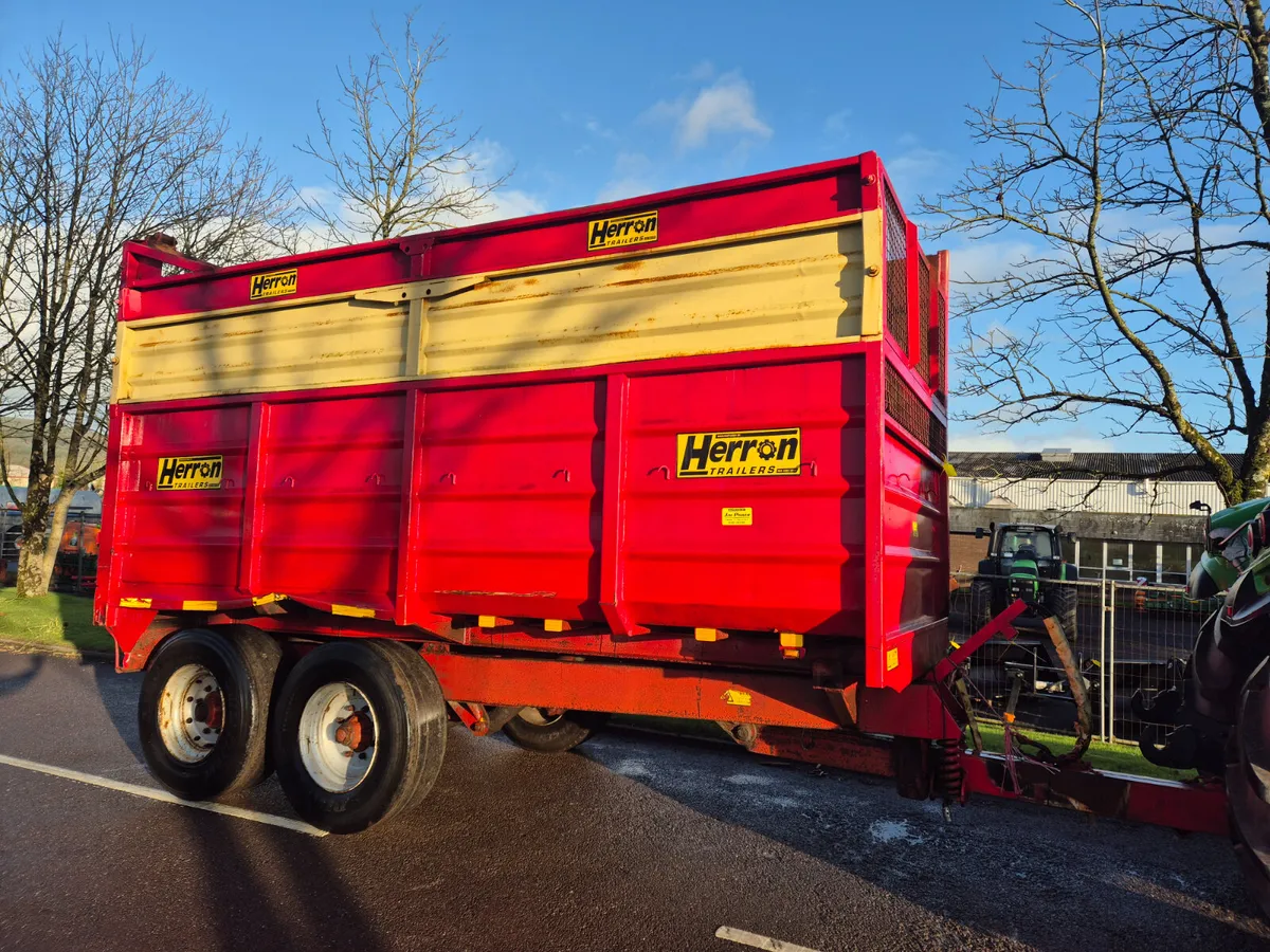 Herron 18FT silage trailer - Image 2