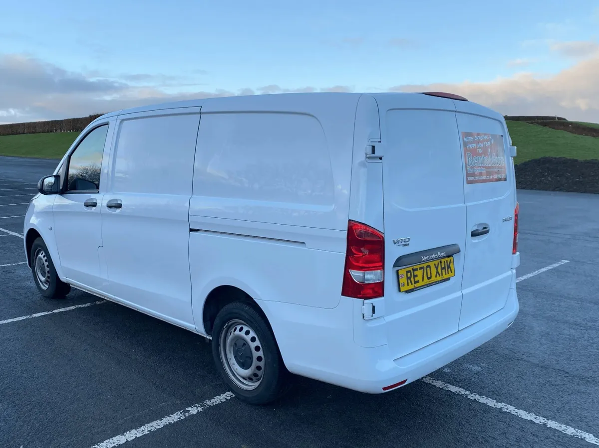 Mercedes-Benz Vito 114 CDI Progressive Panel Van - Image 2