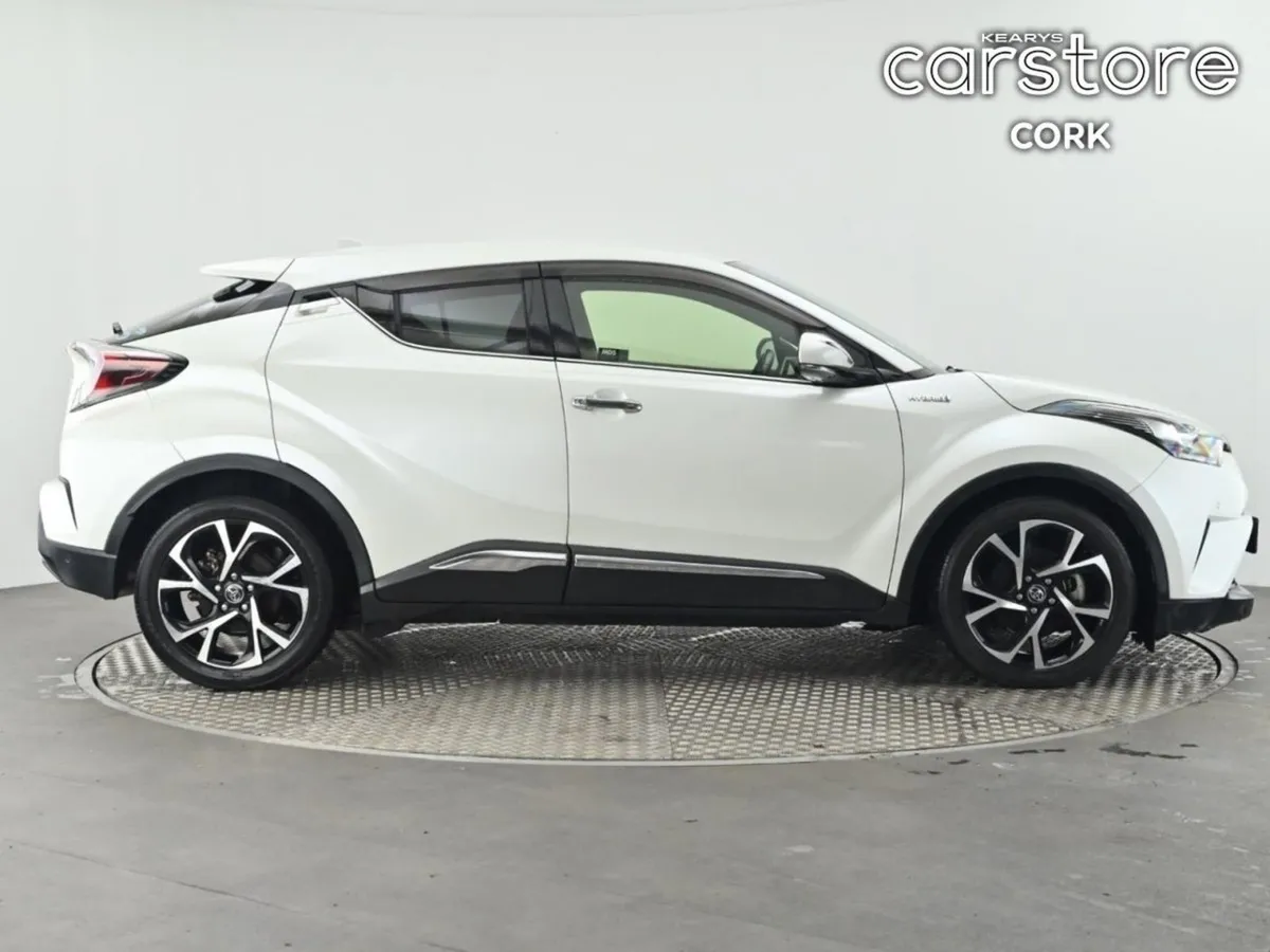 Toyota C-HR 1.8 Hybrid Auto - Image 3