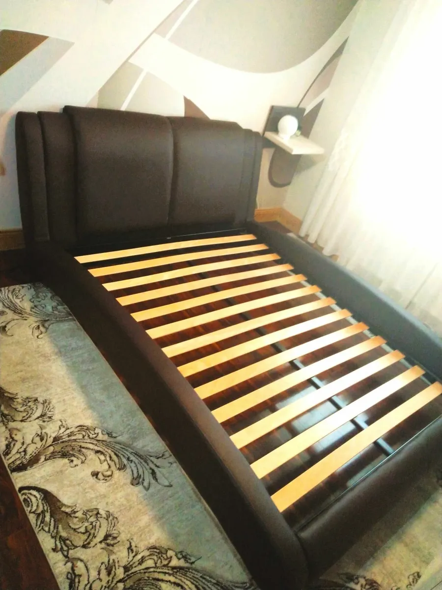 Bed - Image 2