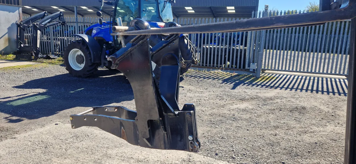 New Holland LOADER Brackets - Image 2