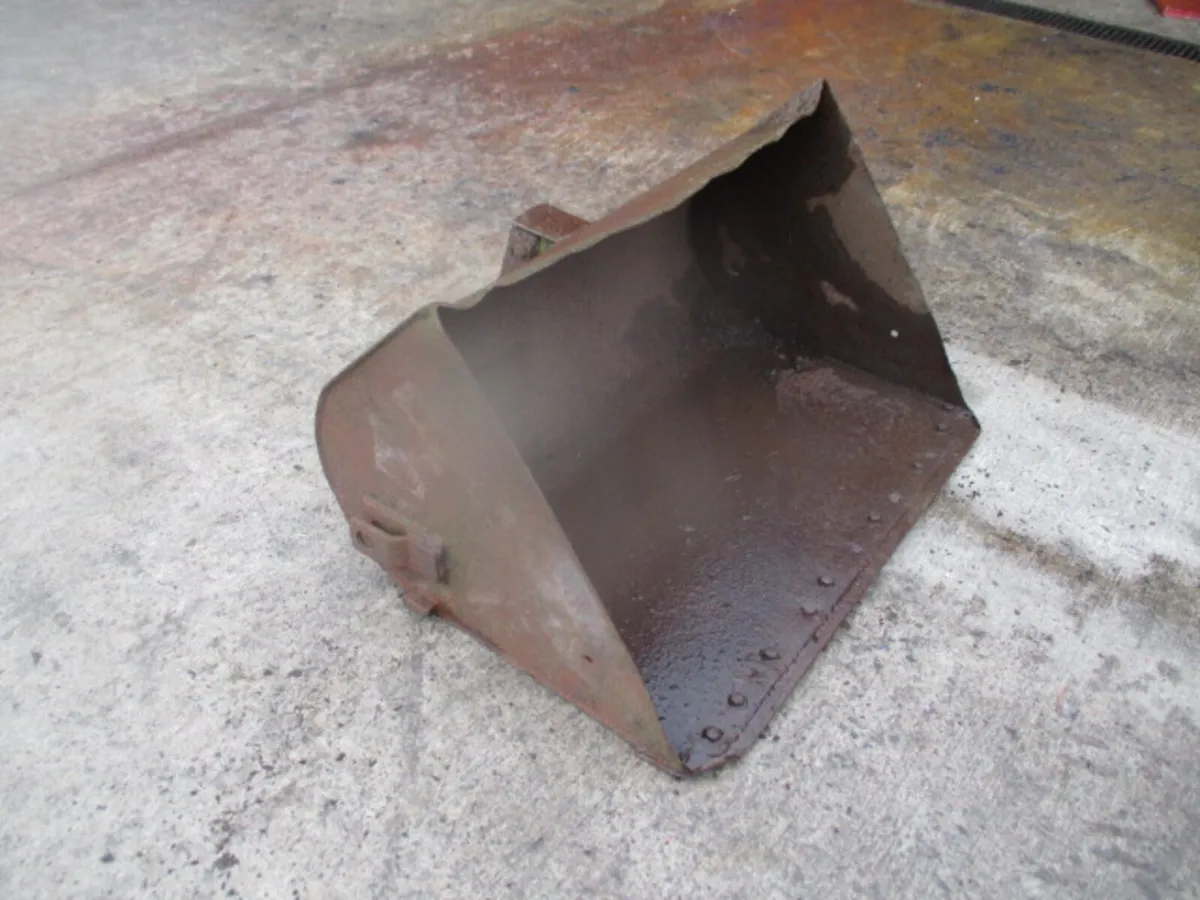 MF Loader Bucket - Image 3