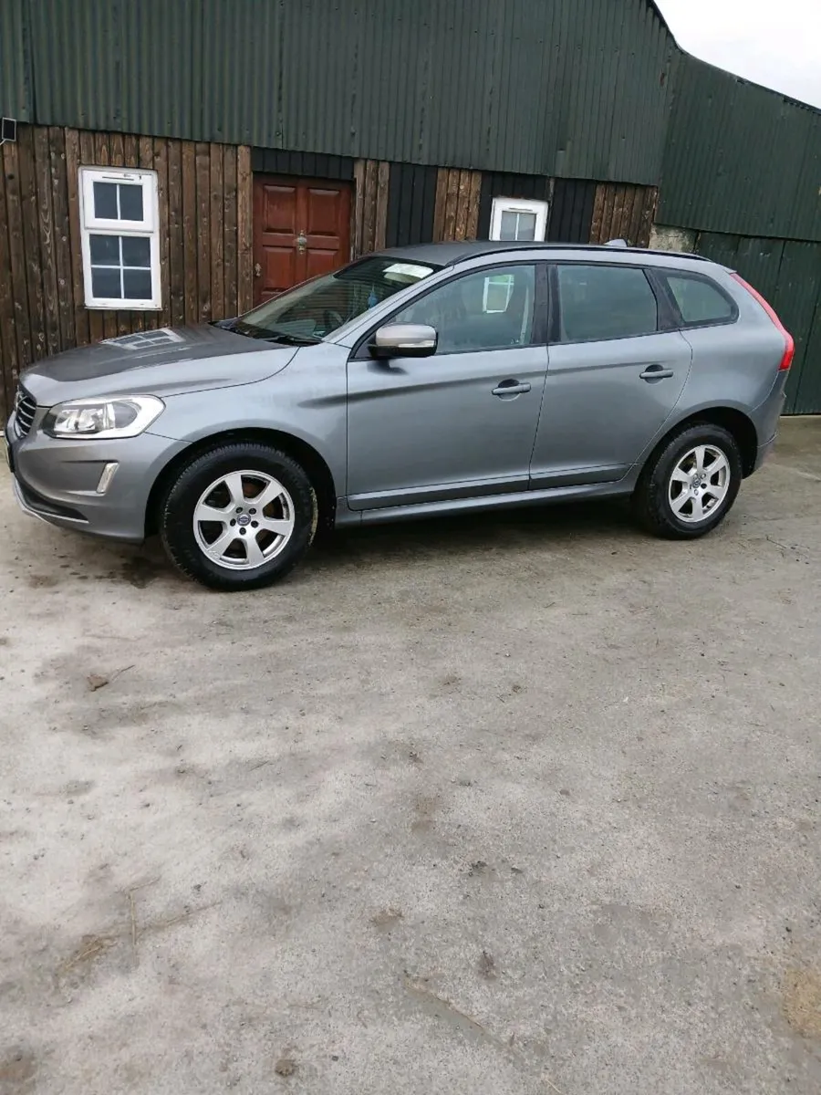 Volvo XC 60 - Image 1