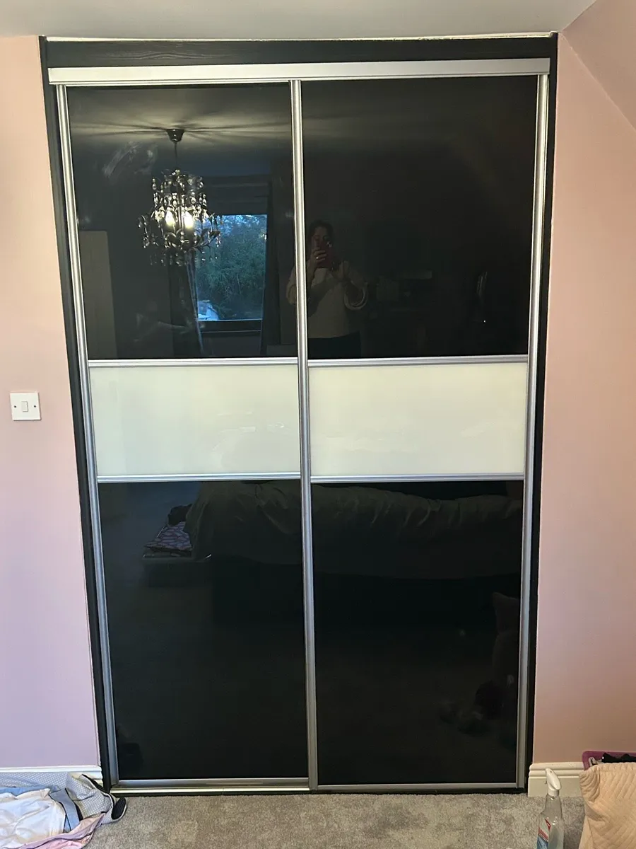 Komandor sliding wardrobe doors - Image 1