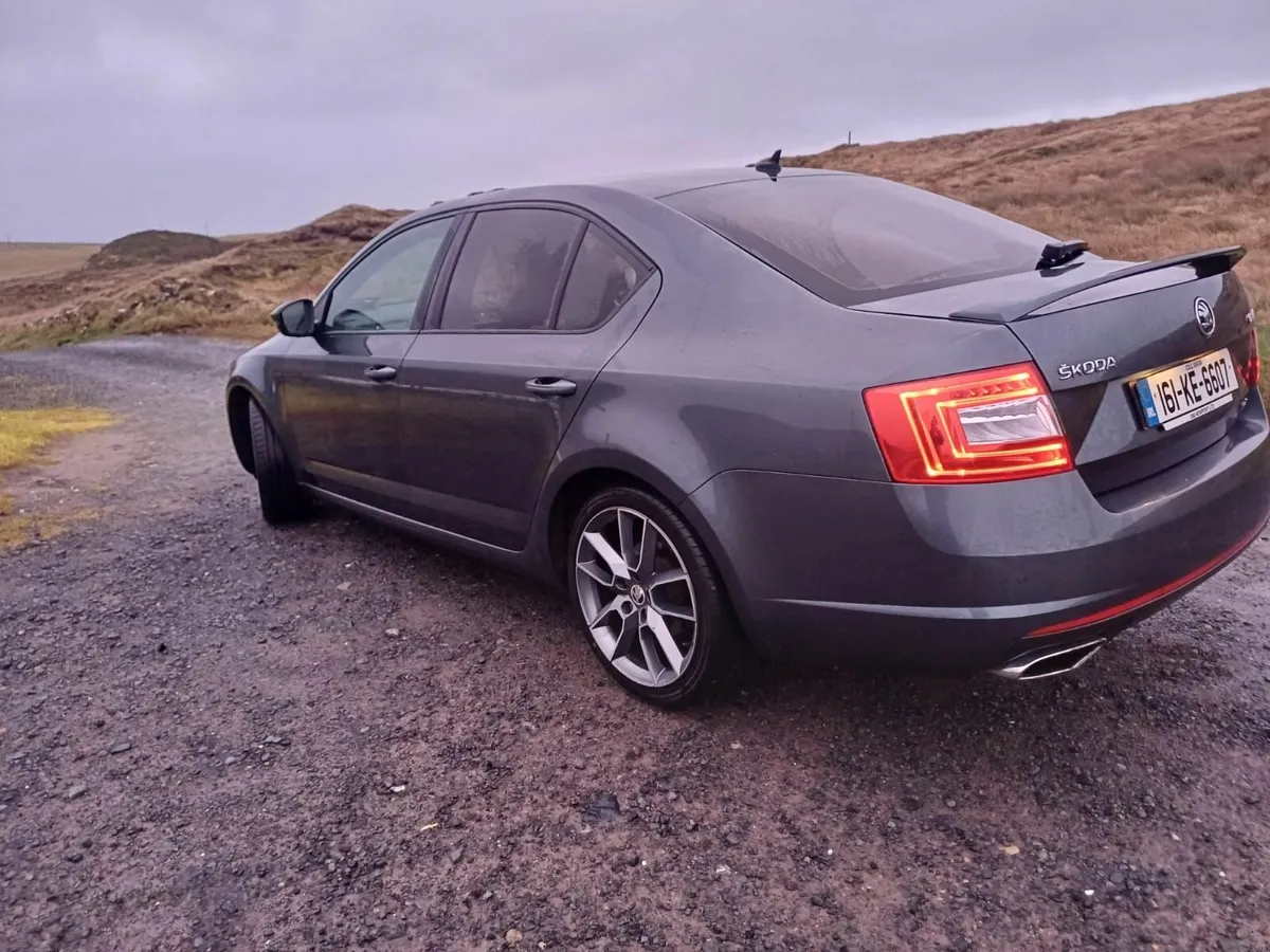 2016 Skoda Octavia VRS 2.0 TDI 184BHP - Image 4