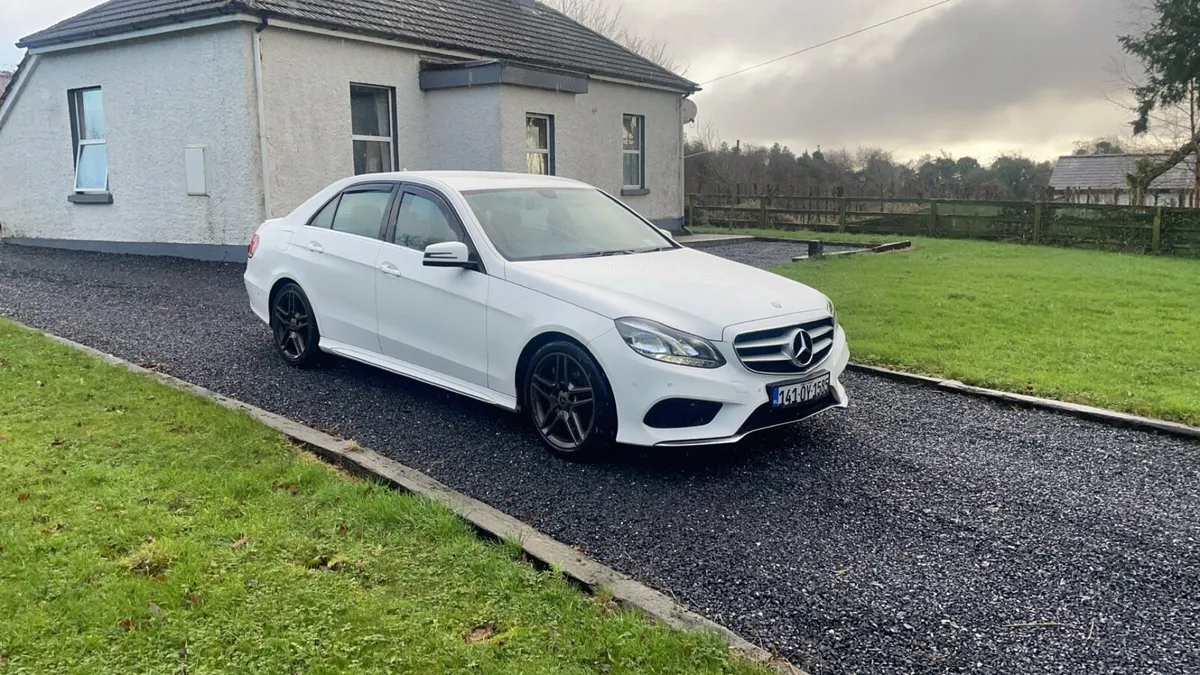 2014 e250 - Image 1