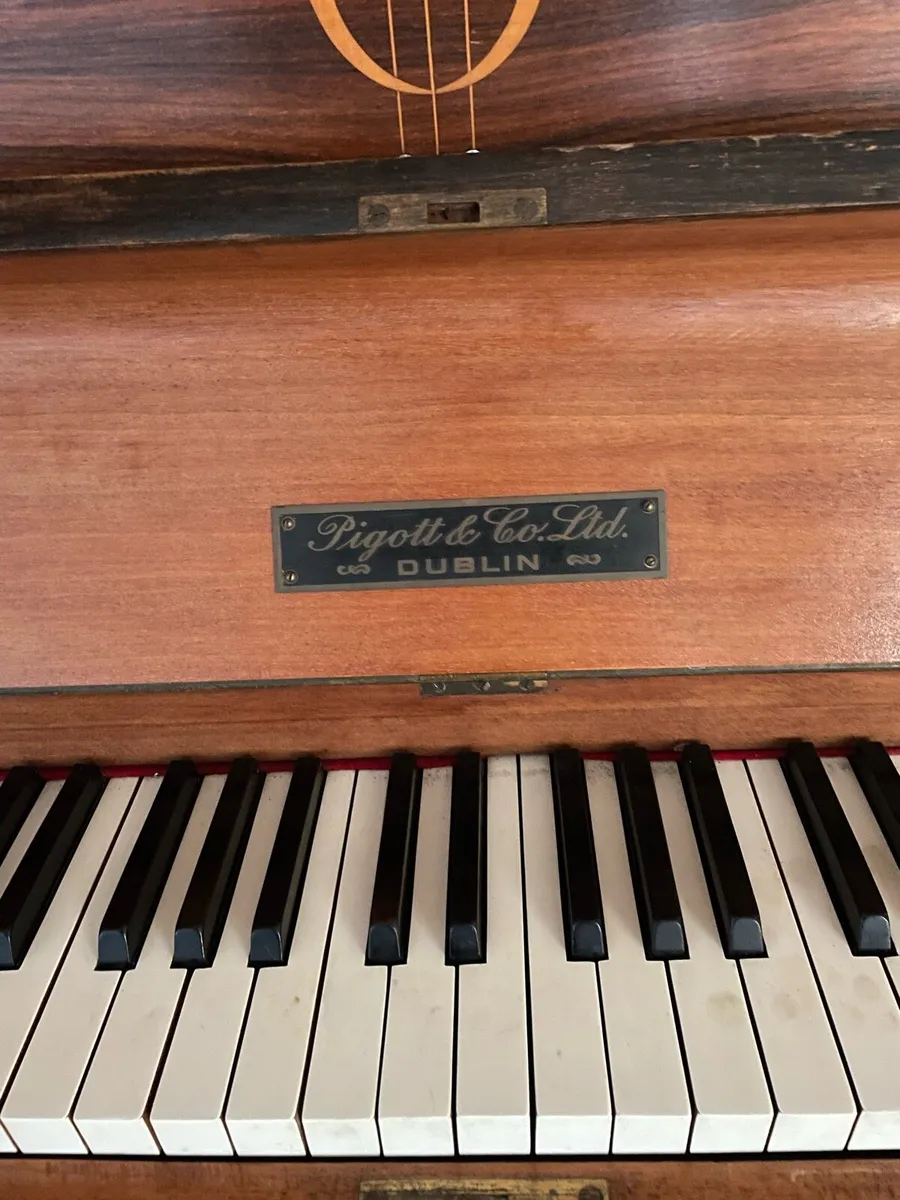 Piano - Image 2