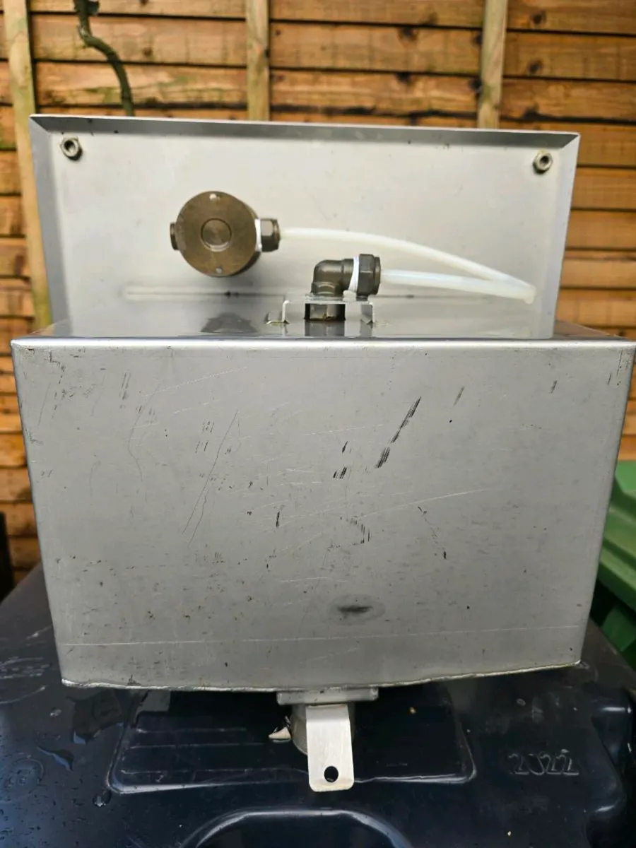 Sink - Image 3
