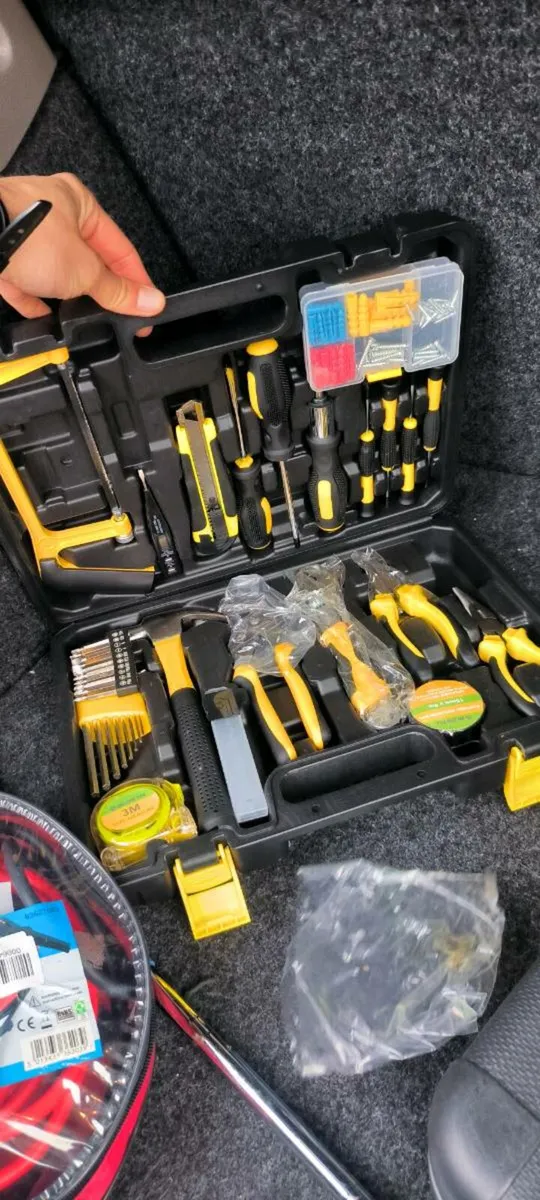 100pcs TOOL BOX SET